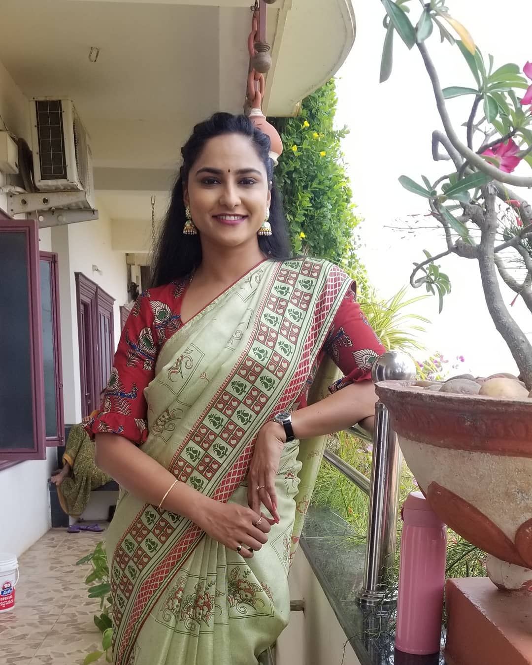 Zee Telugu Tv Anchor Kasi Annapurna In Green Saree Blouse